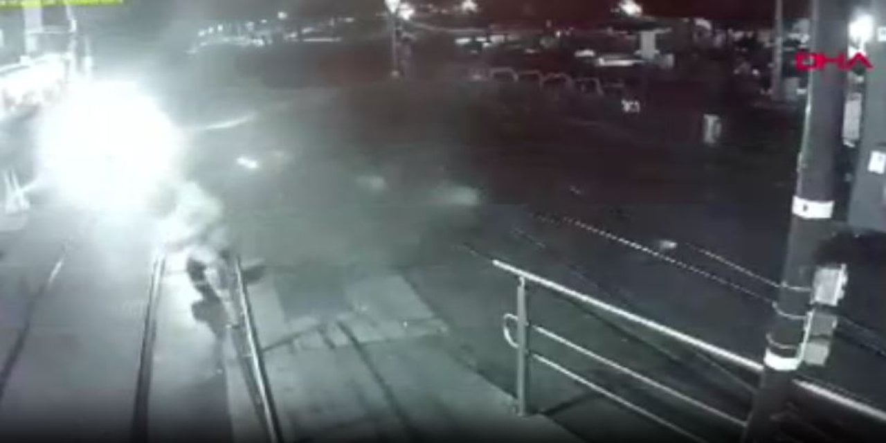 Tramvay yolunda korkunç ölüm! Kamera saniye saniye kaydetti