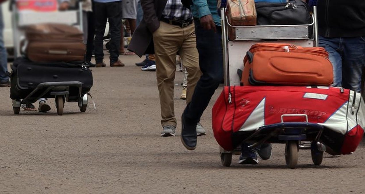 2 cocugunu oldurdu 4 yil bavuldasakladi CmnSbm3F