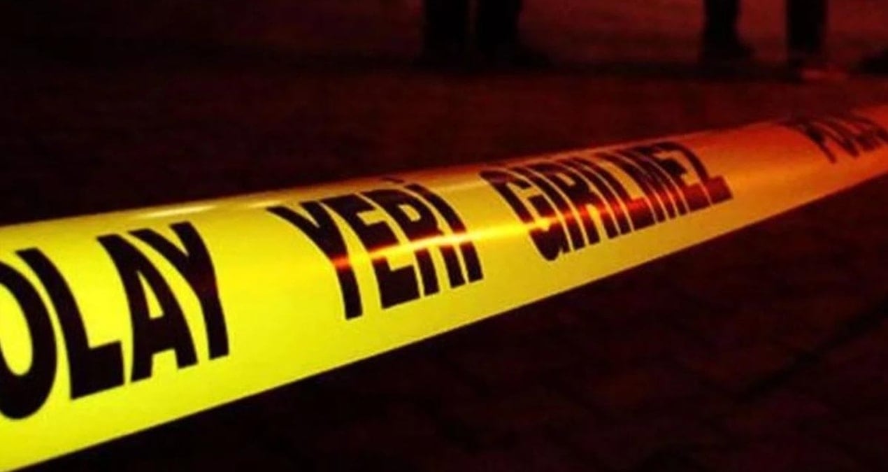 balikesirde tir devrildi surucu yaralandi Qype4M2D