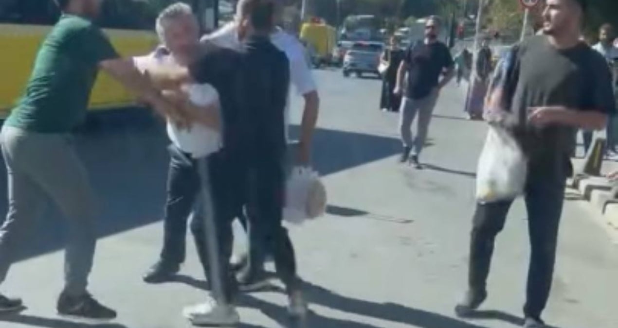 iett soforu ile yolcu yumruklasti 4aKfdhz1