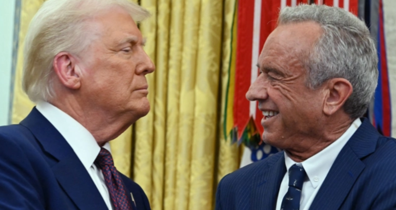 iste trumpa gore otizme yol acan ilac turkiyede de satiliyor her evde var Ti3O4tch