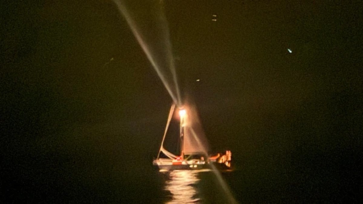 kuresel sumud filosu uzerinde dron hareketliligi X7QCmMeK