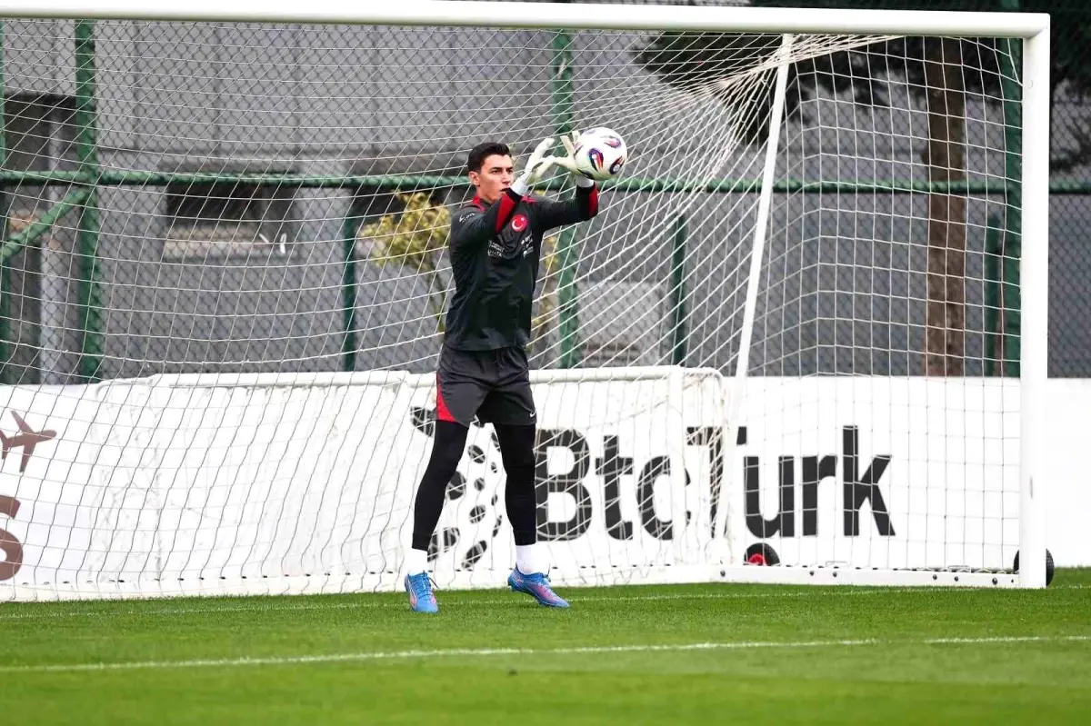 berke ozer milli takim kampindan izni olmadan ayrildi 9hBfBY9e.jpg