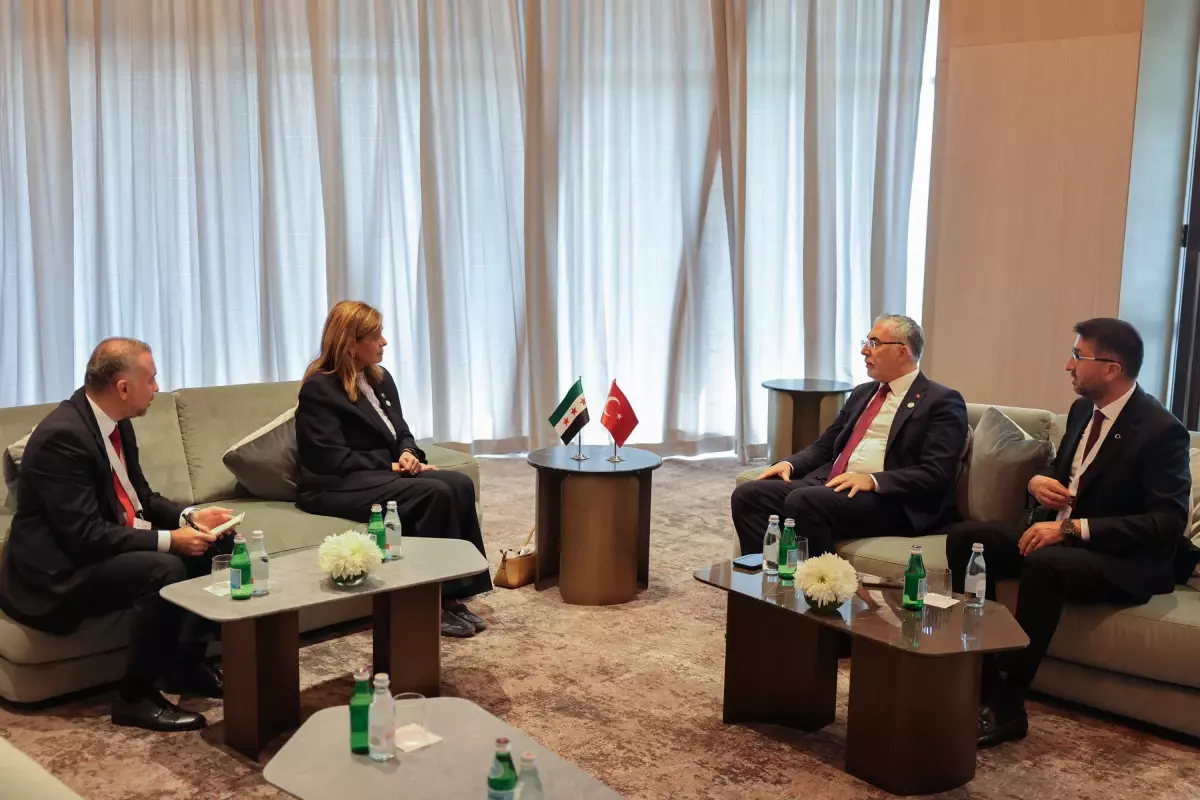 isikhan ve kabawat dohada bulustu W2RXZT2Z.jpg