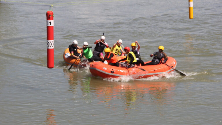 bingolde-rafting-sampiyonasi-horon-ve-halayla-birlik-mesaji-verildi-ObVnp772