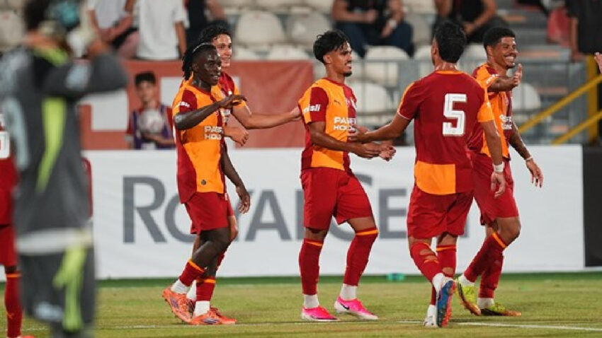 Galatasarayda surpriz ayrilik ihtimali portekizden gelip kapiyi caldilar PigxlP3u